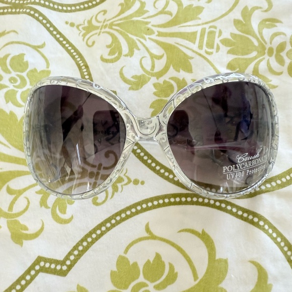 Accessories - CRUSH brand stylish sunglasses with polycarbonate Women's clear & silver NWT